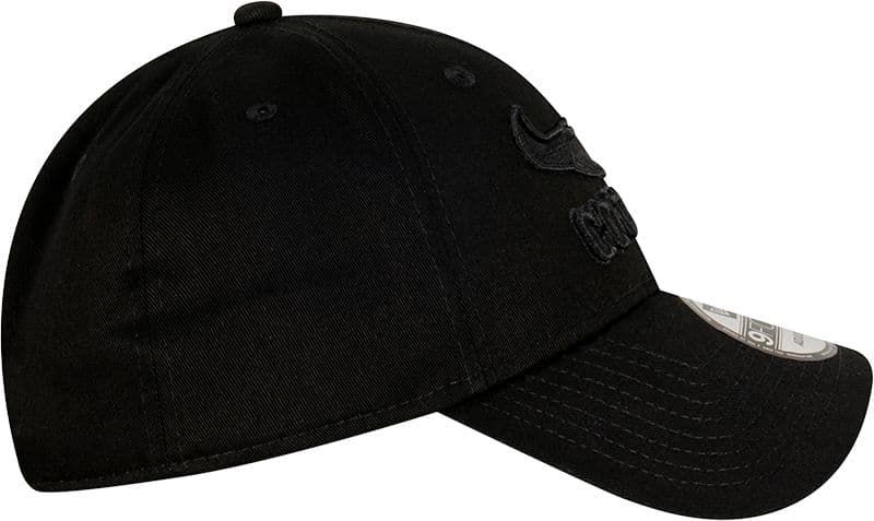 North Queensland Cowboys NRL Black on Black 9Forty Snapback Cap
