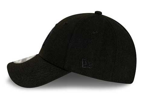 Collingwood Magpies 2025 AFL Black on Black New Era Cap