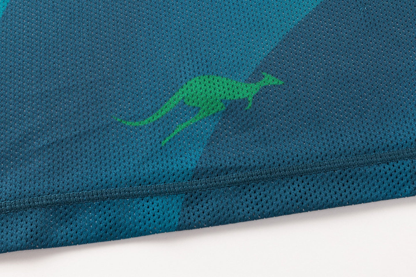 Australian Kangaroos 2026 NRL Mens Warm Up Tee