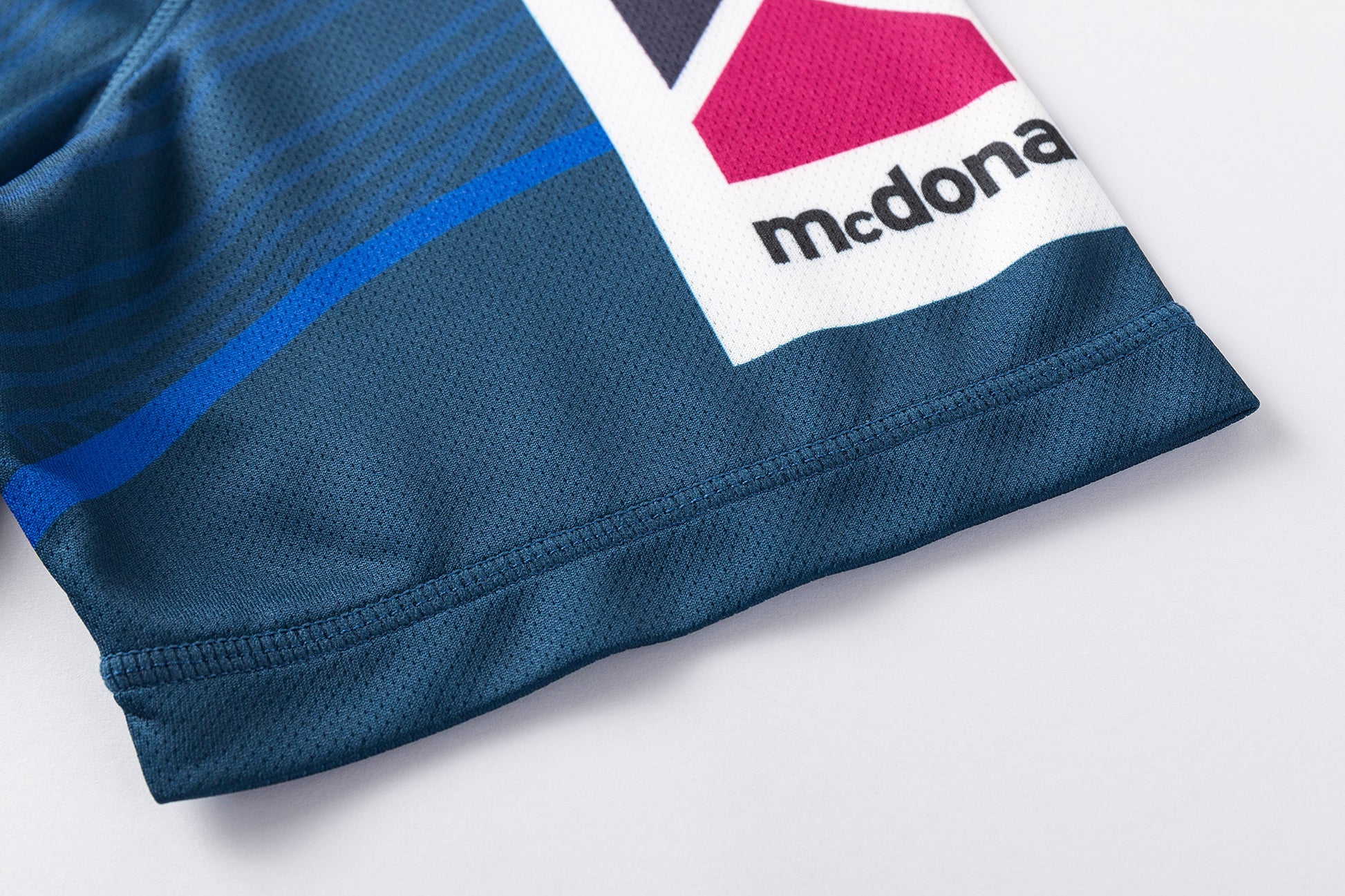 Newcastle Knights 2026 NRL Mens Warm Up Shirt